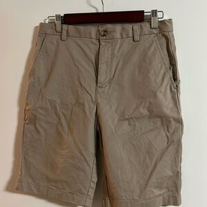 Boys size 18. Vineyard Vines khaki shorts